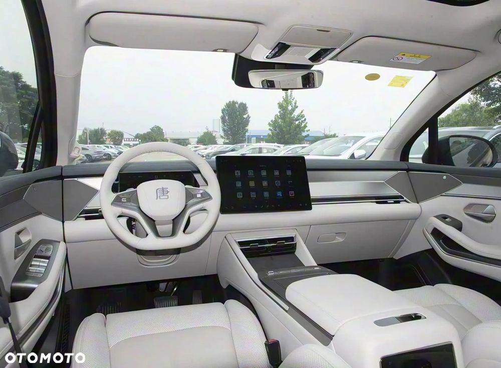 BYD Tang Flagship - 8