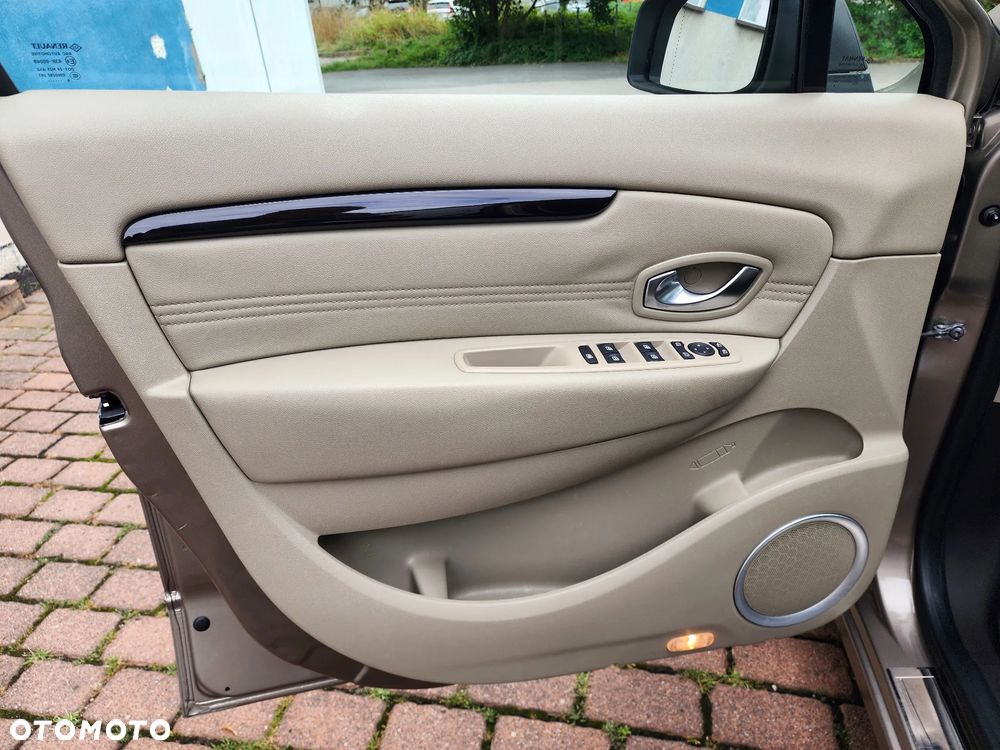 Renault Scenic 2.0 16V Privilege CVT Euro5 - 34