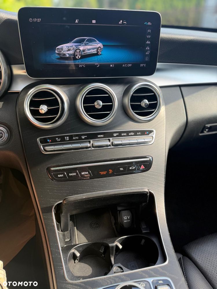 Mercedes-Benz Klasa C 220 d 4MATIC 9G-TRONIC - 19