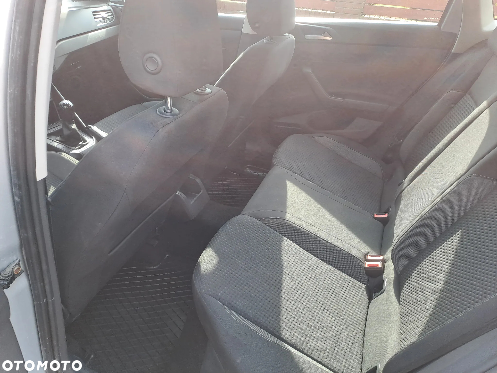 Volkswagen Polo 1.0 ACTIVE - 15