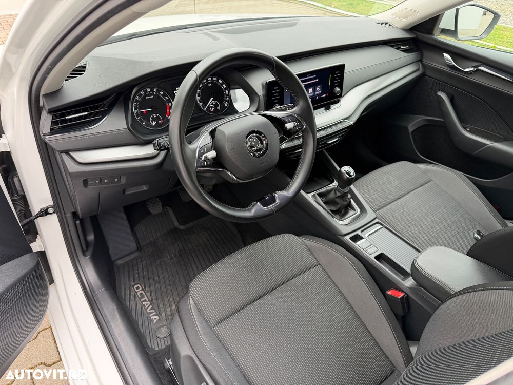 Skoda Octavia 2.0 TDI Ambition - 8