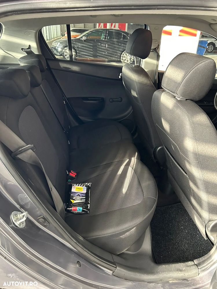 Hyundai i20 1.25 M/T ISG Comfort - 25