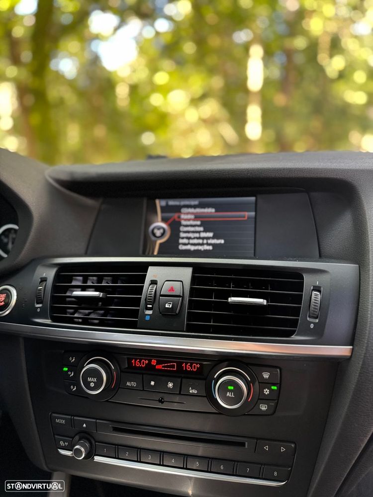 BMW X3 20 d xDrive - 24
