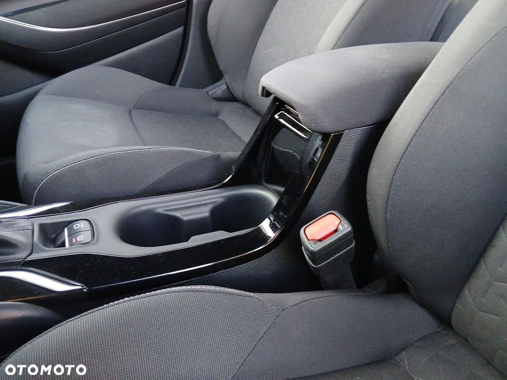 Toyota Corolla 1.8 Hybrid Comfort - 33