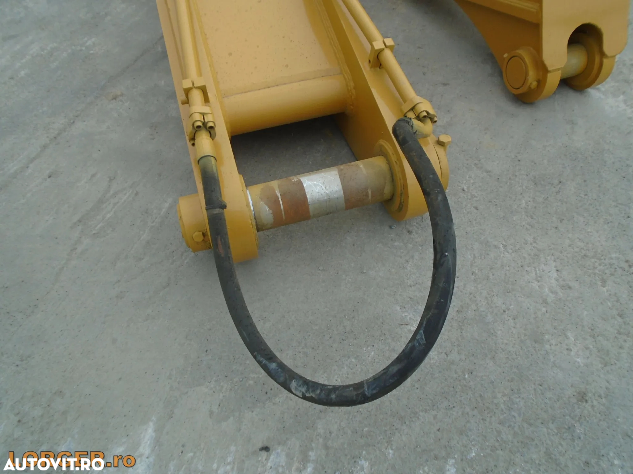Alta Brat Lung de 24 m pe excavatoare intre 45 si 65 de tone - 12