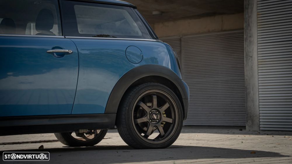 MINI 3 Portas One D - 4