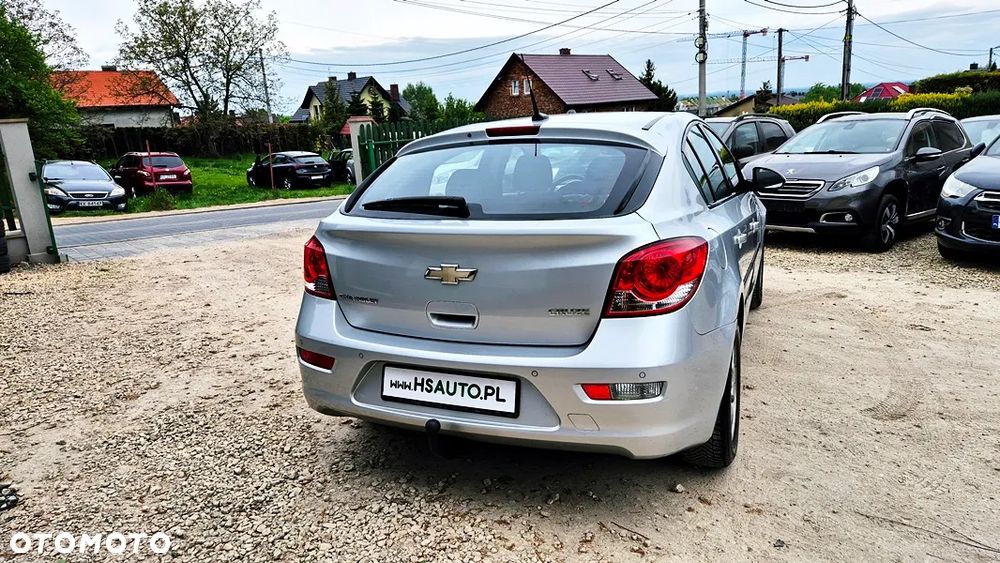 Chevrolet Cruze 1.6 - 16