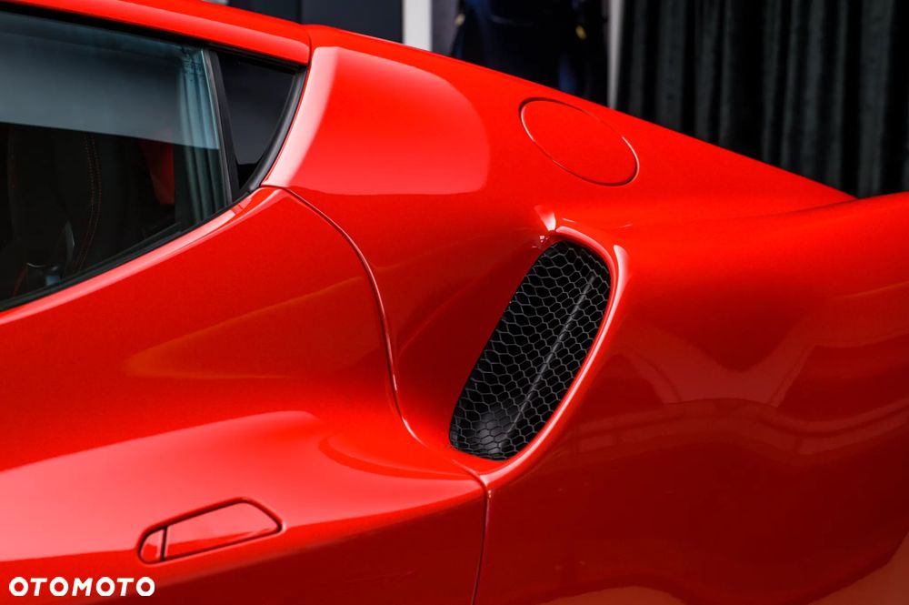 Ferrari 296 GTB - 14