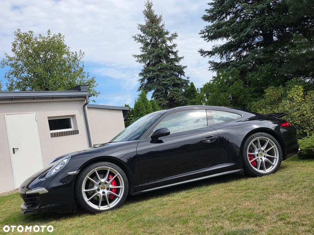 Porsche 911 Carrera 4S - 4