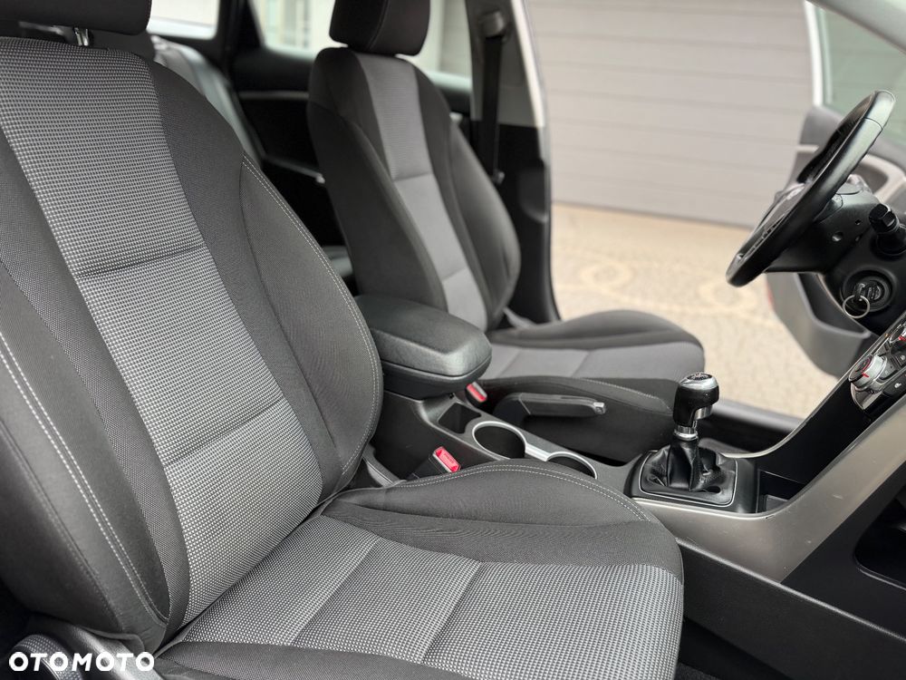Hyundai i30 - 21