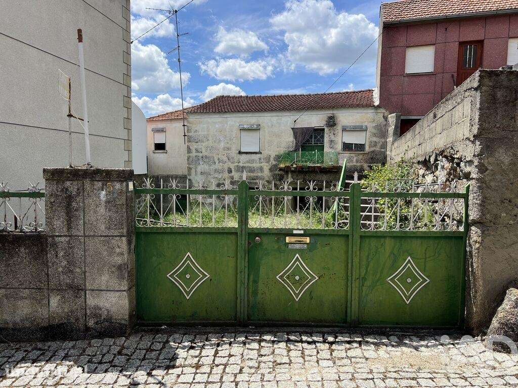 Casa / Villa T2 em Pousade e Albardo de 178,00 m2