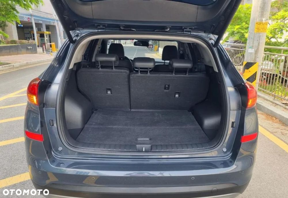 Hyundai Tucson 2.0 CRDi Premium 4WD - 6
