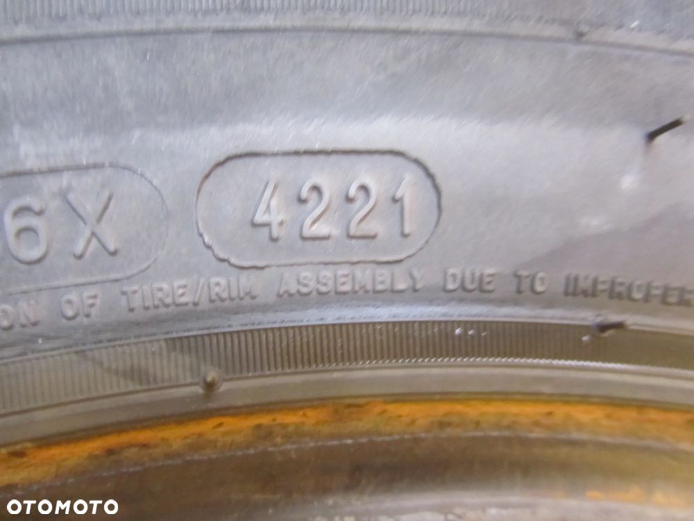 Opona Michelin Agilis  235/65 R16C - 7