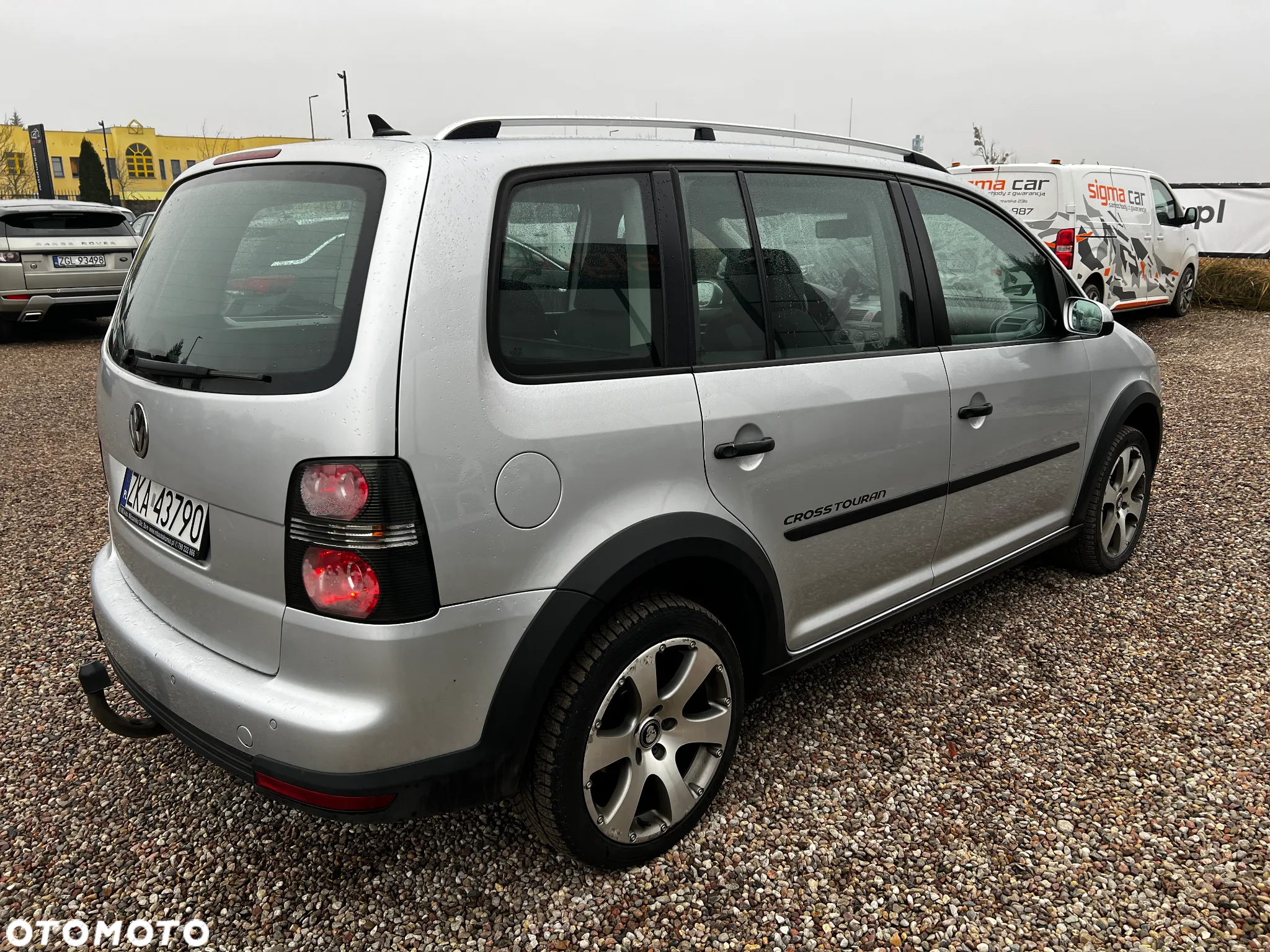 Volkswagen Touran 2.0 TDI DPF Cross - 4