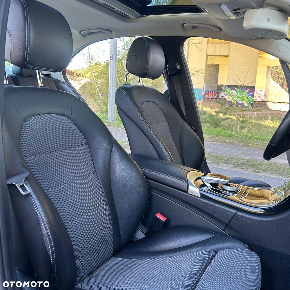Mercedes-Benz Klasa C 180 Kompressor Automatik BlueEFFICIENCY Elegance - 29