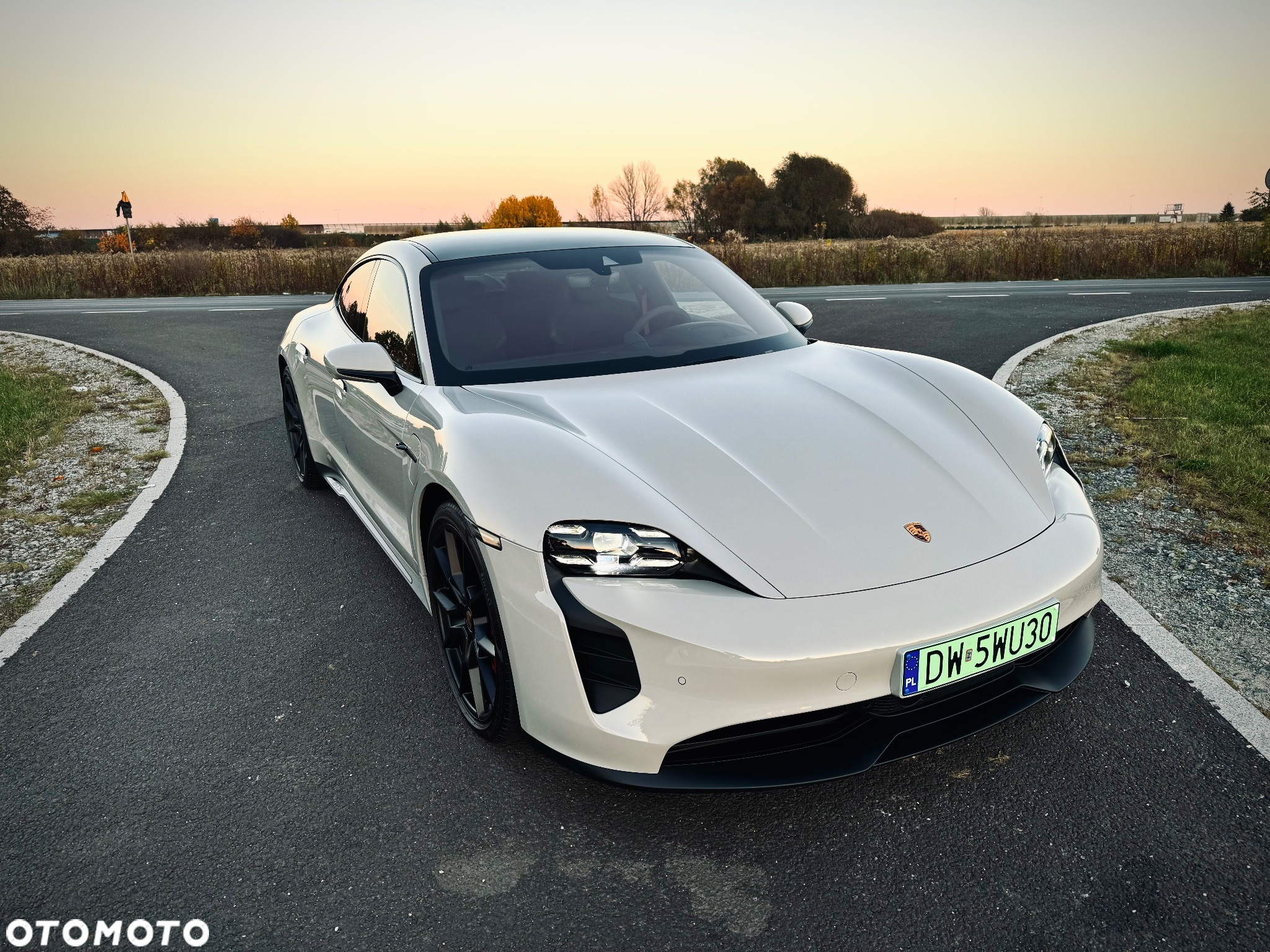 Porsche Taycan GTS - 3