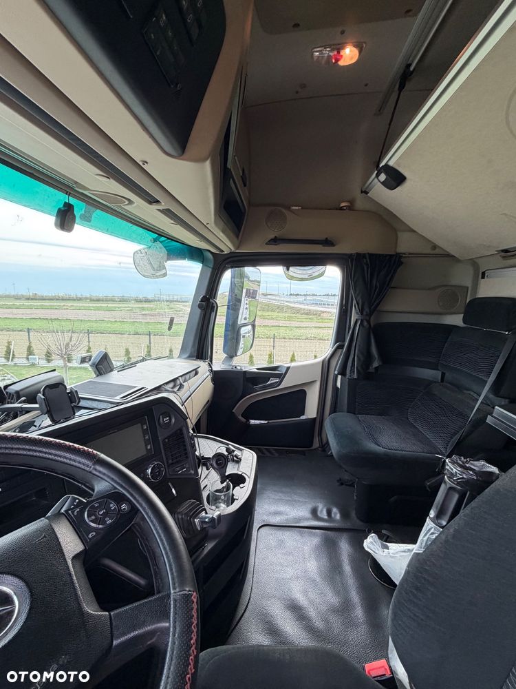 Mercedes-Benz 1845 ACTROS GIGA SPACE STANDARD SALONKA - 10