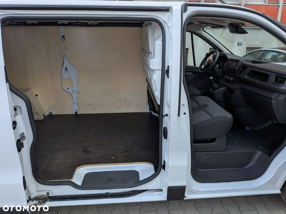 Renault Trafic - 21