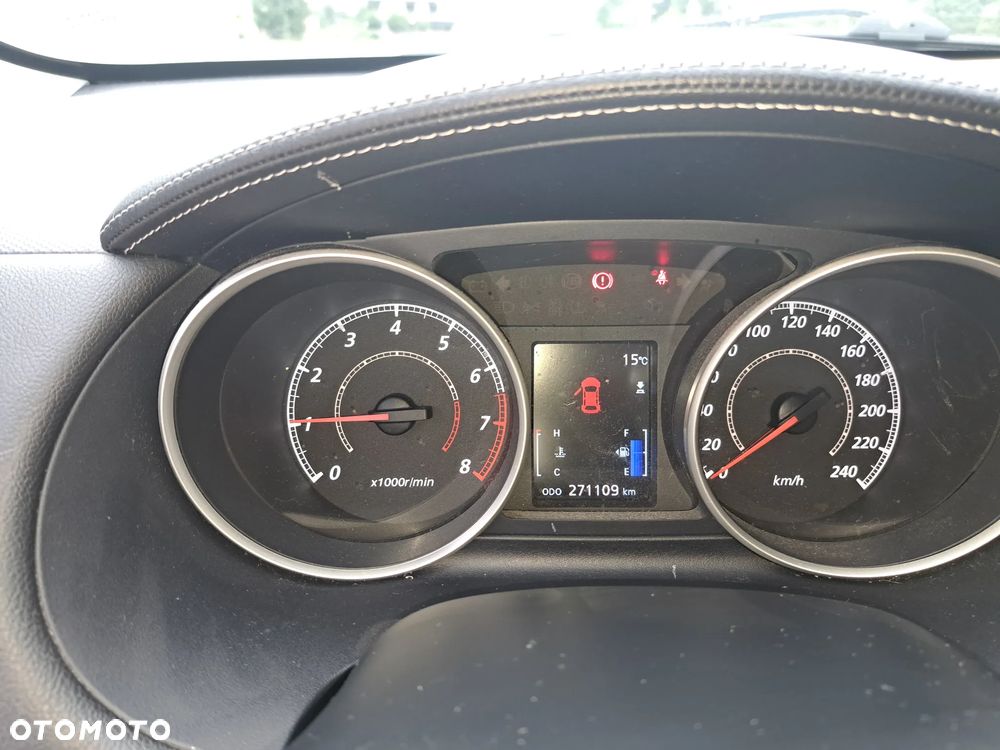 Mitsubishi Outlander 2.0 Invite 2WD - 6
