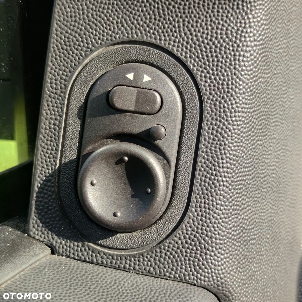 Opel Meriva 1.6 Cosmo - 40