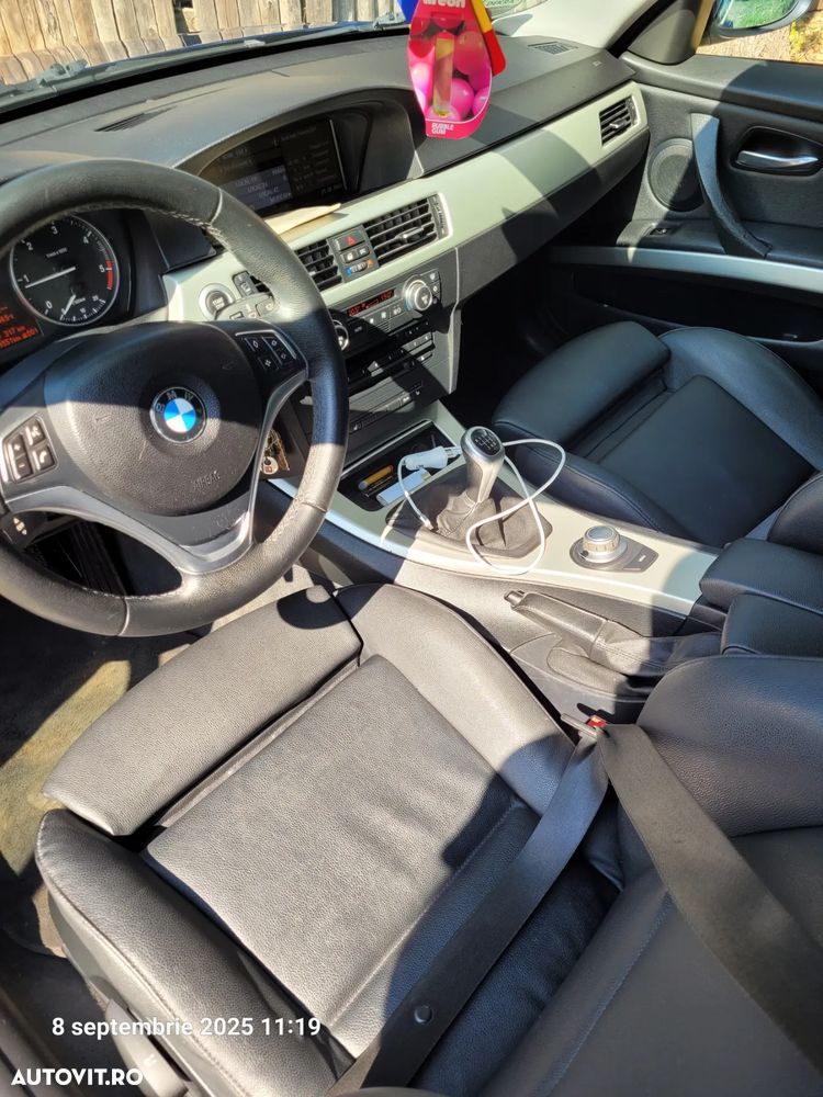 BMW Seria 3 320d - 6