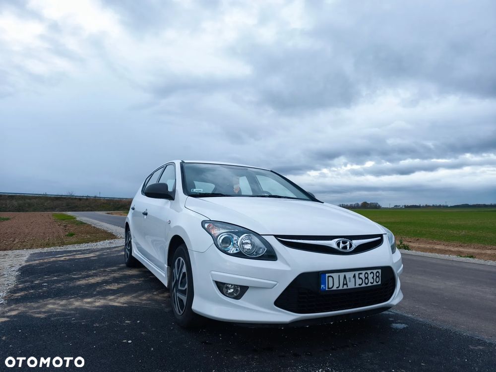 Hyundai i30 1.4 Base + EU5 - 1