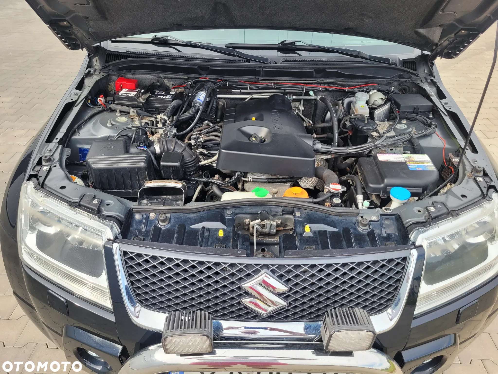 Suzuki Grand Vitara 2.0 De luxe - 21
