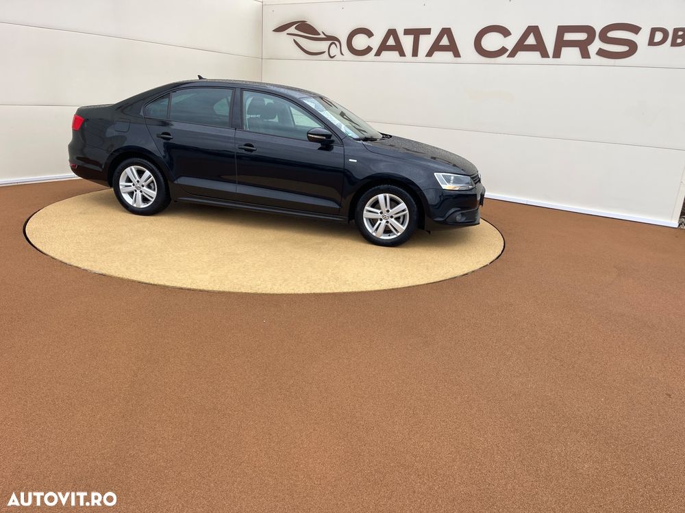 Volkswagen Jetta 1.6 TDI DSG Comfortline - 20