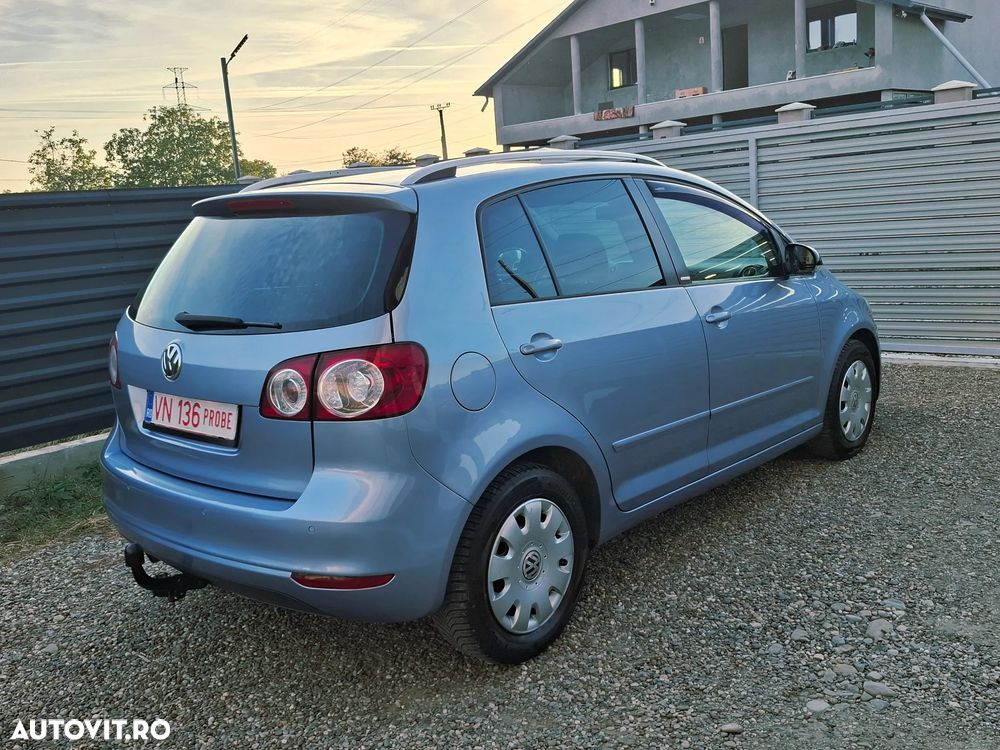 Volkswagen Golf Plus - 11