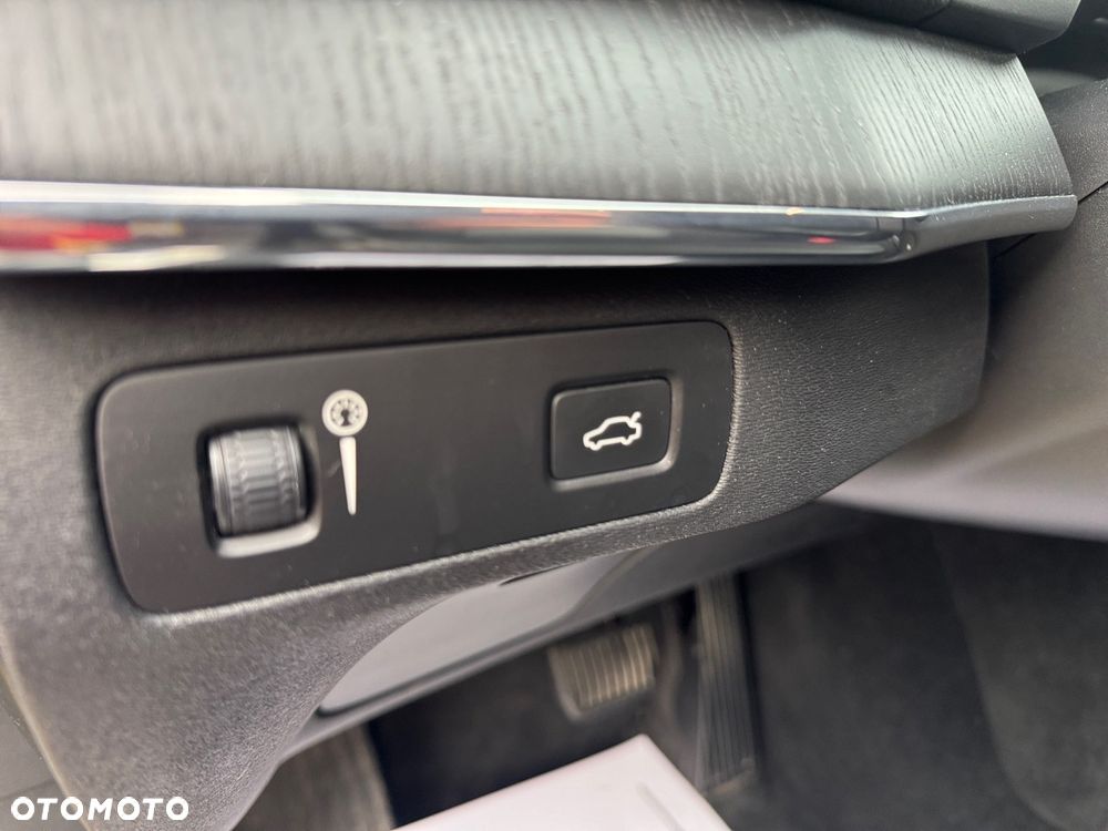 Volvo XC 90 T6 AWD Geartronic Momentum - 9