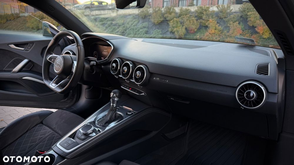 Audi TT Coupé - 12