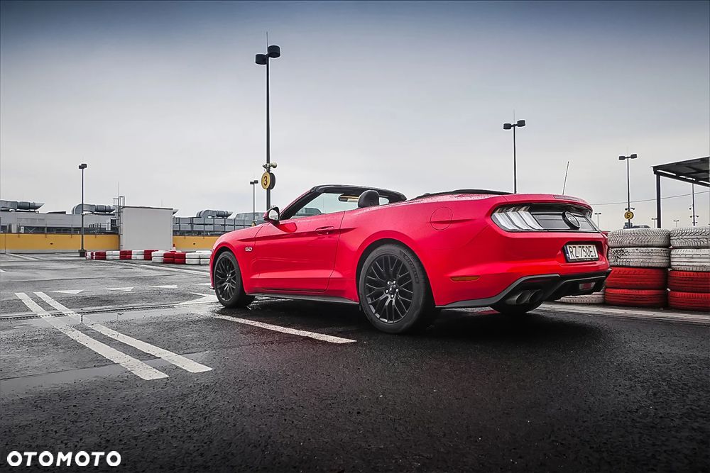 Ford Mustang 5.0 V8 GT - 13