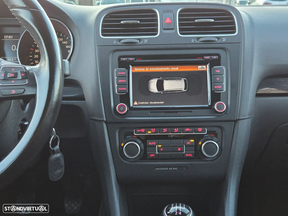 VW Golf Variant 1.6 TDi Confortline - 20