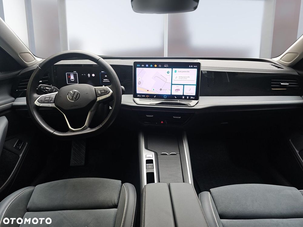 Volkswagen Passat - 8