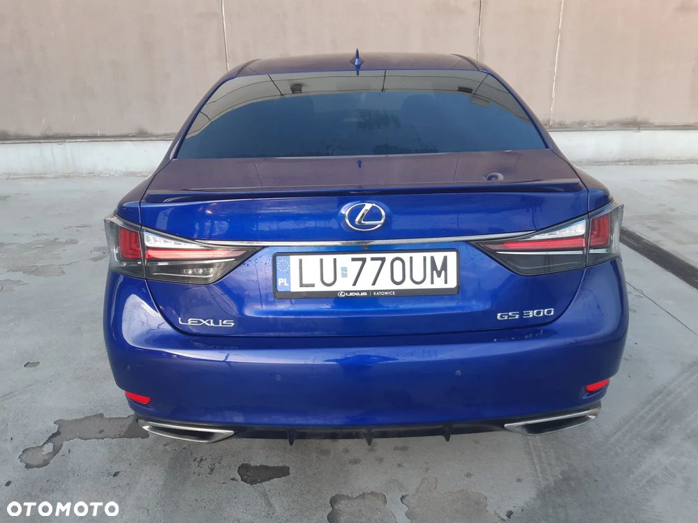 Lexus GS 200t / 300 F Sport - 24