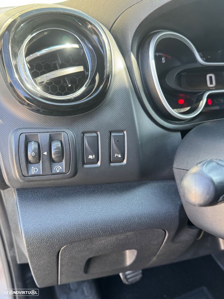 Opel Vivaro - 13
