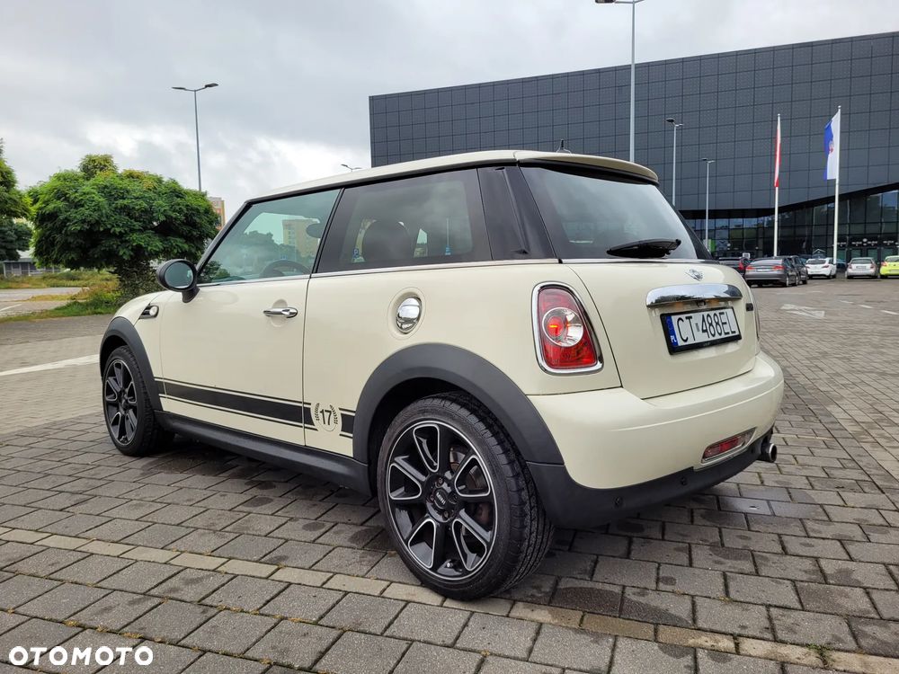 MINI ONE - 7