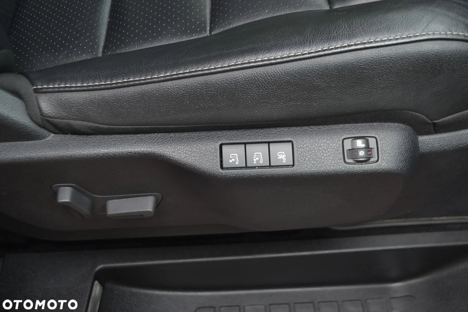 Peugeot Traveller 2.0 BlueHDi Long Business Vip - 23