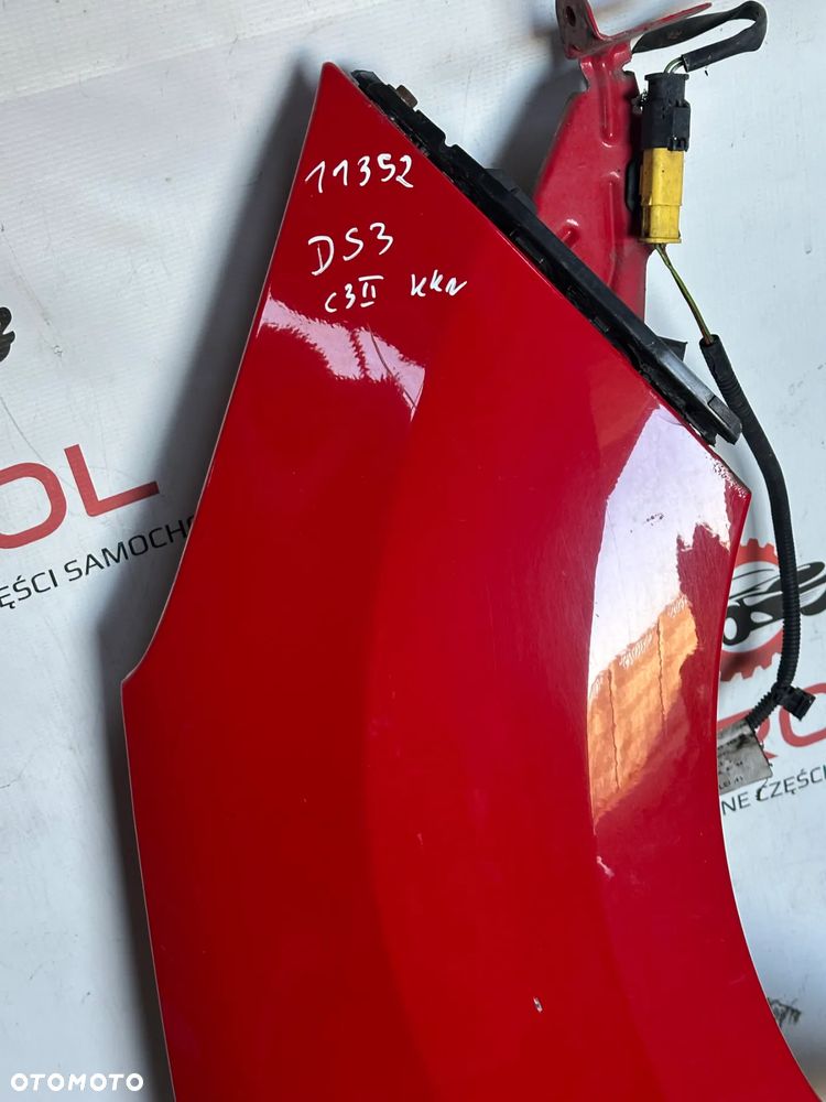 BŁOTNIK PRZEDNI PRAWY CITROEN C3 II DS3  KKN - 2