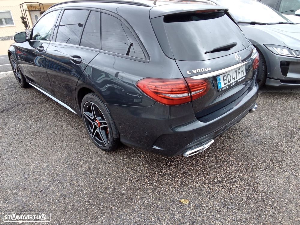 Mercedes-Benz C 300 de AMG Line - 14