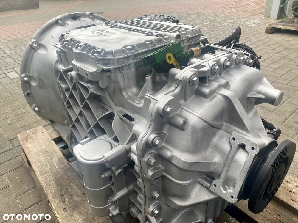 Skrzynia biegów Volvo AT2412 VT2014 VT2514 AT2512 AT2812 VT2214 - 2