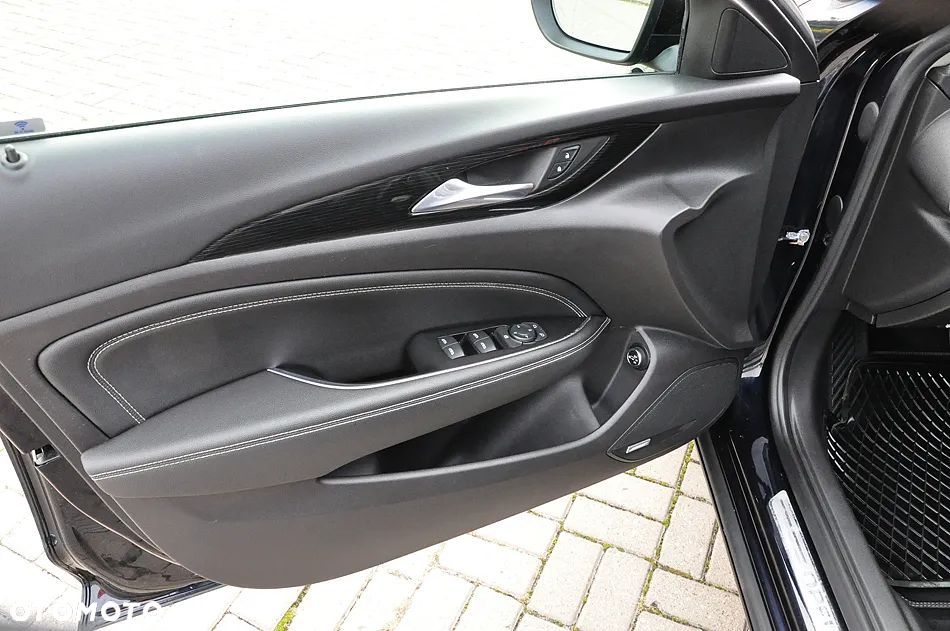 Opel Insignia 1.5 T GPF Exclusive S&S - 29