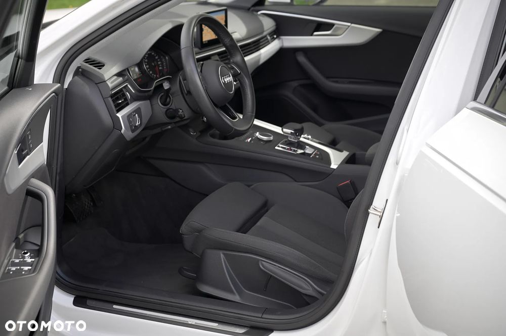 Audi A4 ver-2-0-tfsi-ultra-s-tronic-sport - 26