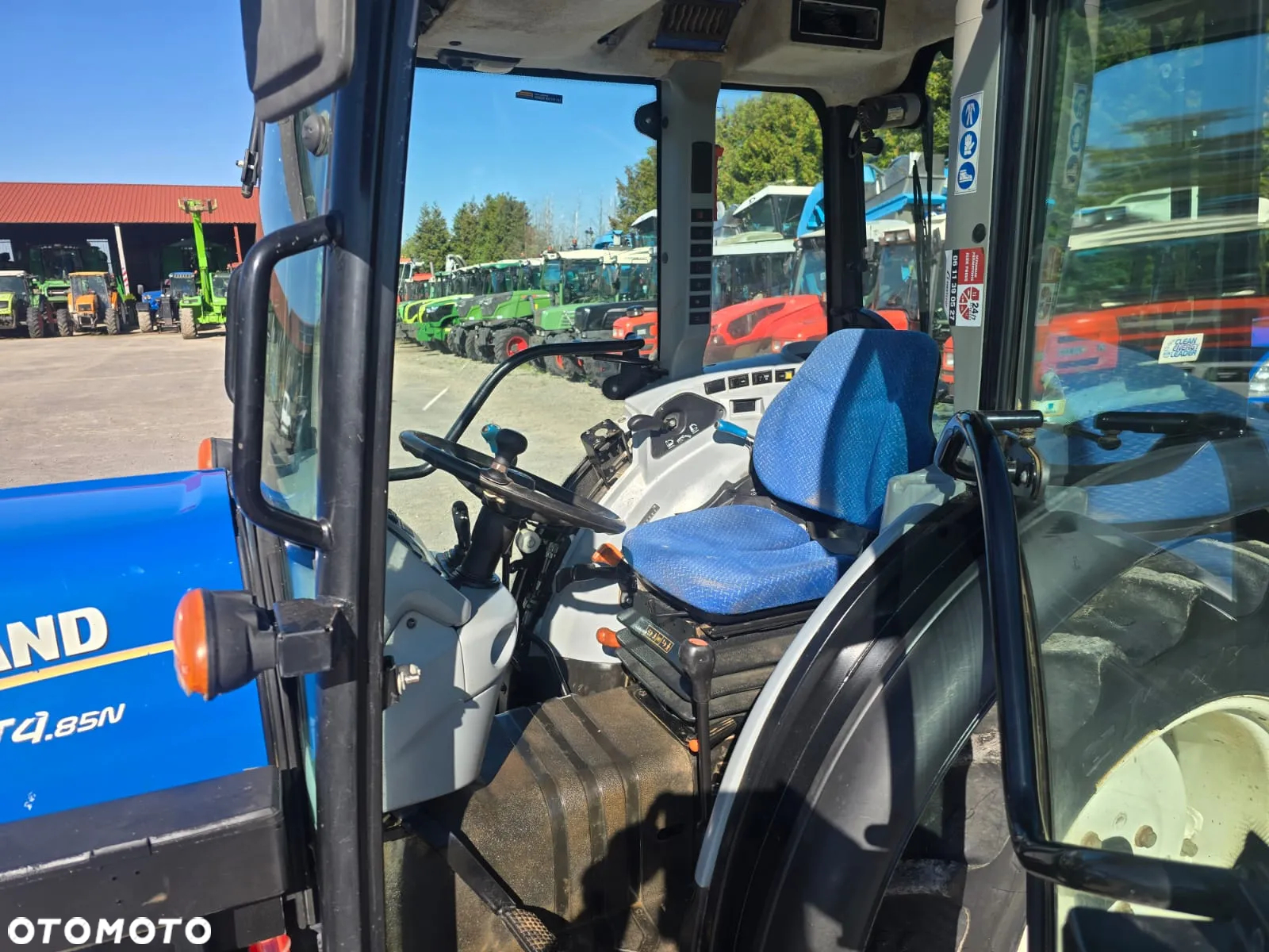 New Holland T4.85N - 8