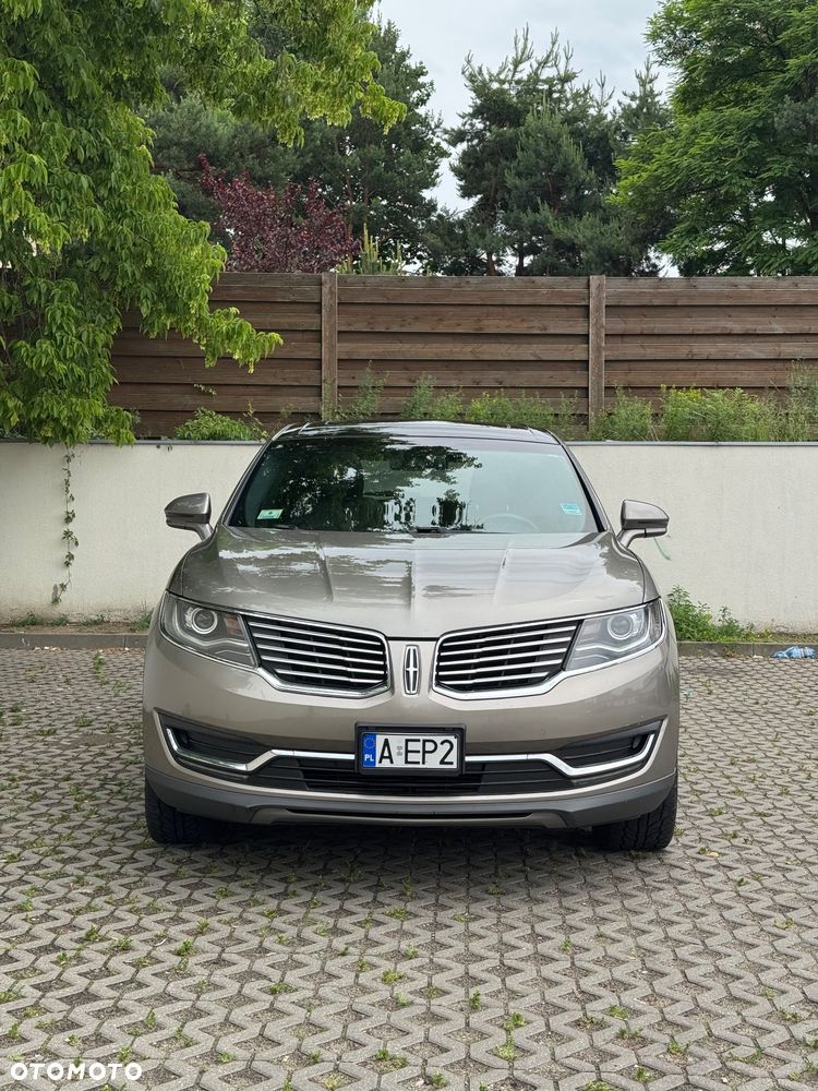Lincoln MKX - 8