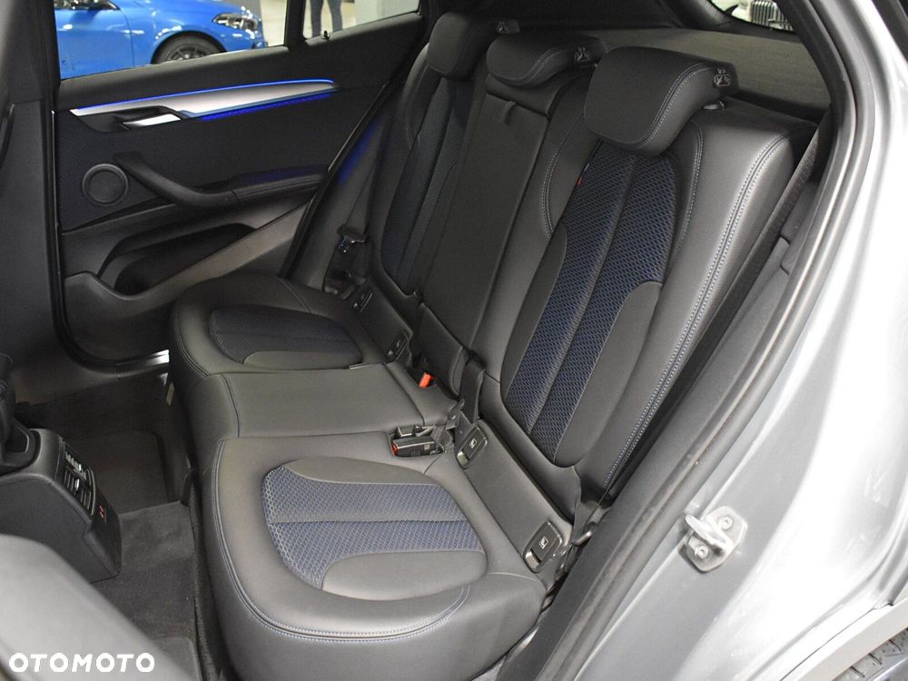 BMW X2 - 12