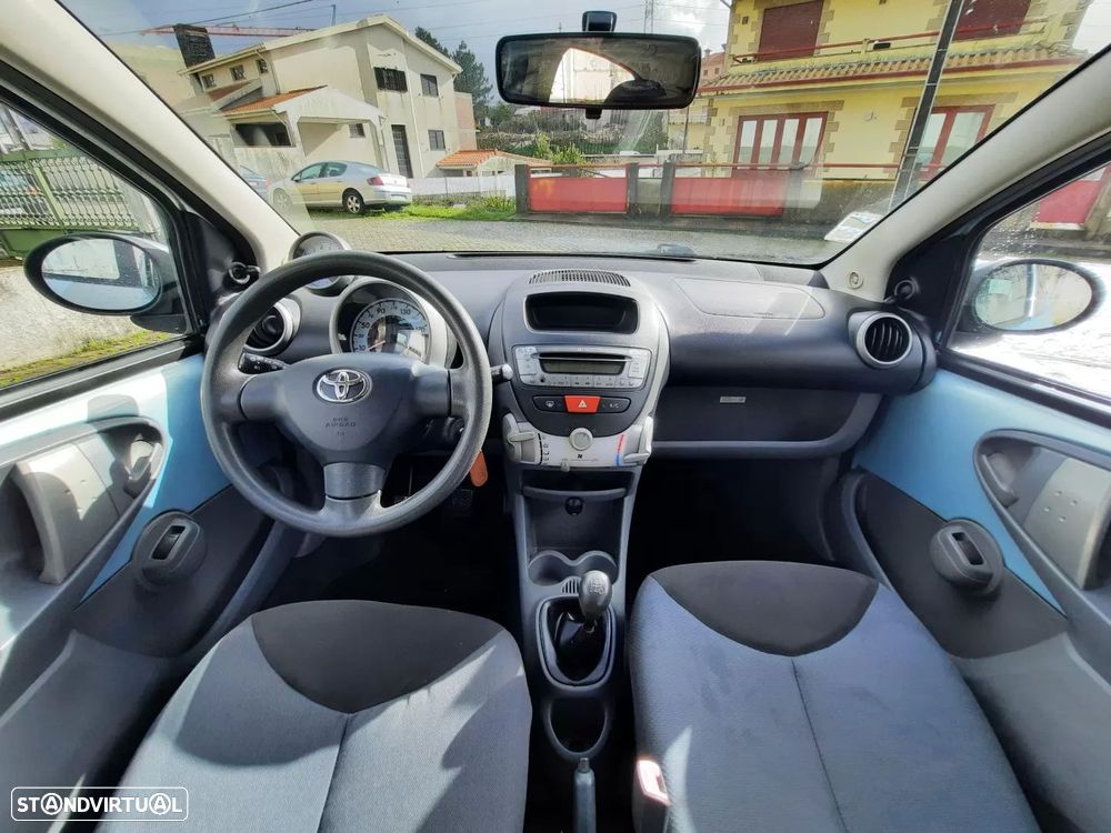 Toyota Aygo 1.0 Plus - 10