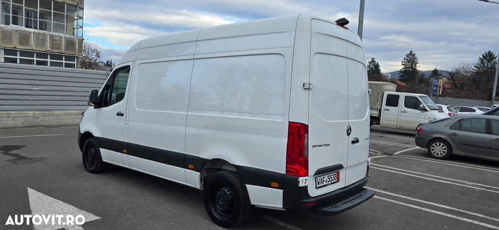 Mercedes-Benz Sprinter - 8