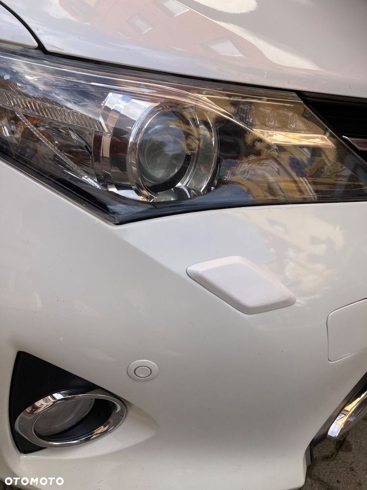 Toyota Auris 1.8 HSD Luna - 20