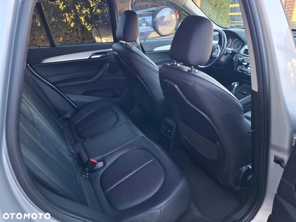 BMW X1 xDrive20i - 8